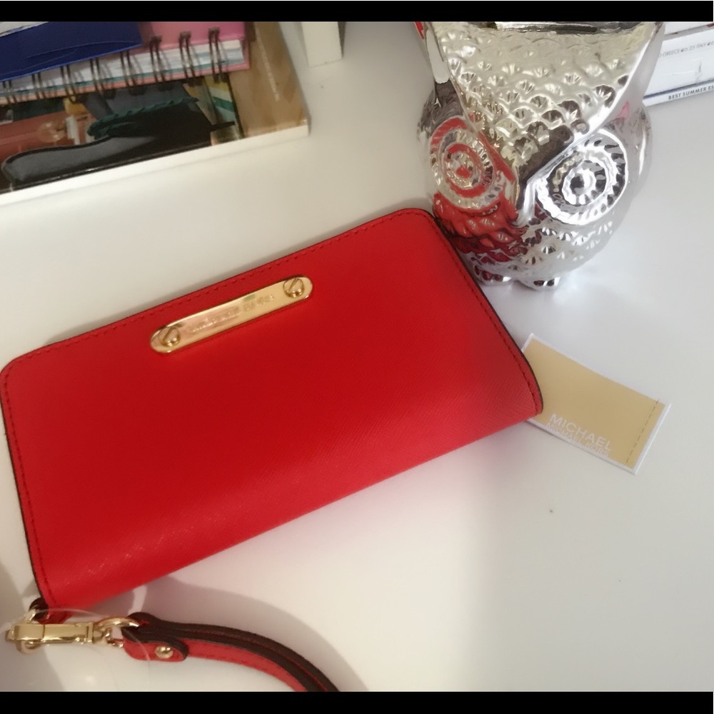 Michael Kors Travel wallet